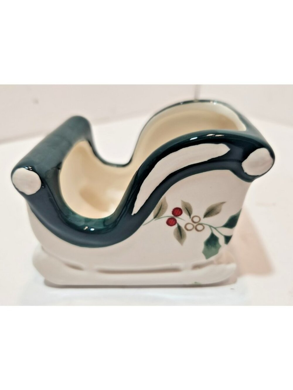 Vtg Pfaltzgraff Winterberry Ceramic Sleigh Shaped Sweetener Holder